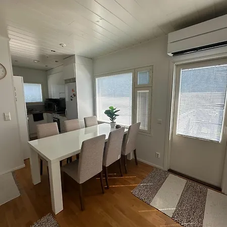 펜션 Virpiniemen Maston Villa,